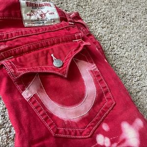 RED TRUE RELIGION JEANS
